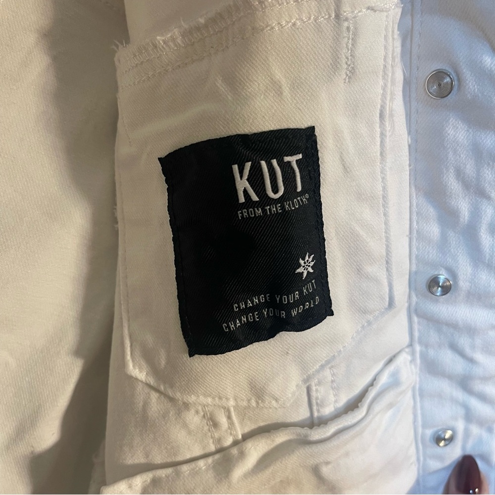 Kut from the Kloth Women's Cream Jean Jacket - Picture 4 of 8